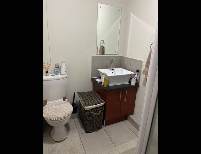 2 BEDROOM APARTMENT RENTED IN BEREA WEST